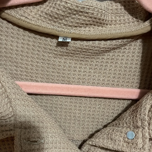 Boxy shacket - Picture 2 of 3